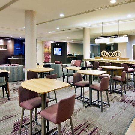 คอร์ทยาร์ด คลาร์กสวิล Hotel คลาร์กส์วิลล์ ภายนอก รูปภาพ