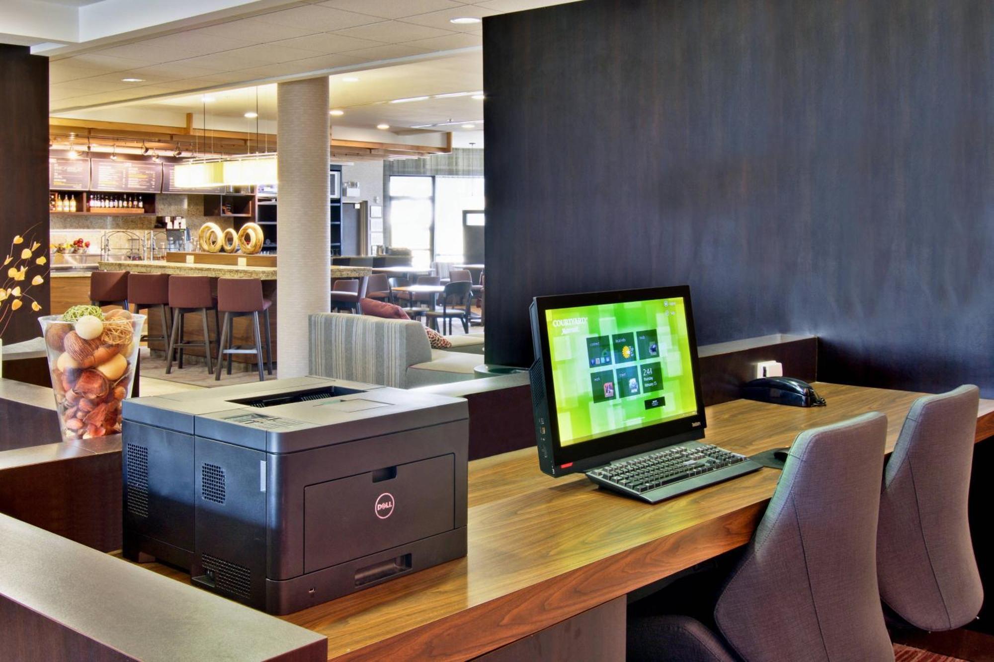 คอร์ทยาร์ด คลาร์กสวิล Hotel คลาร์กส์วิลล์ ภายนอก รูปภาพ