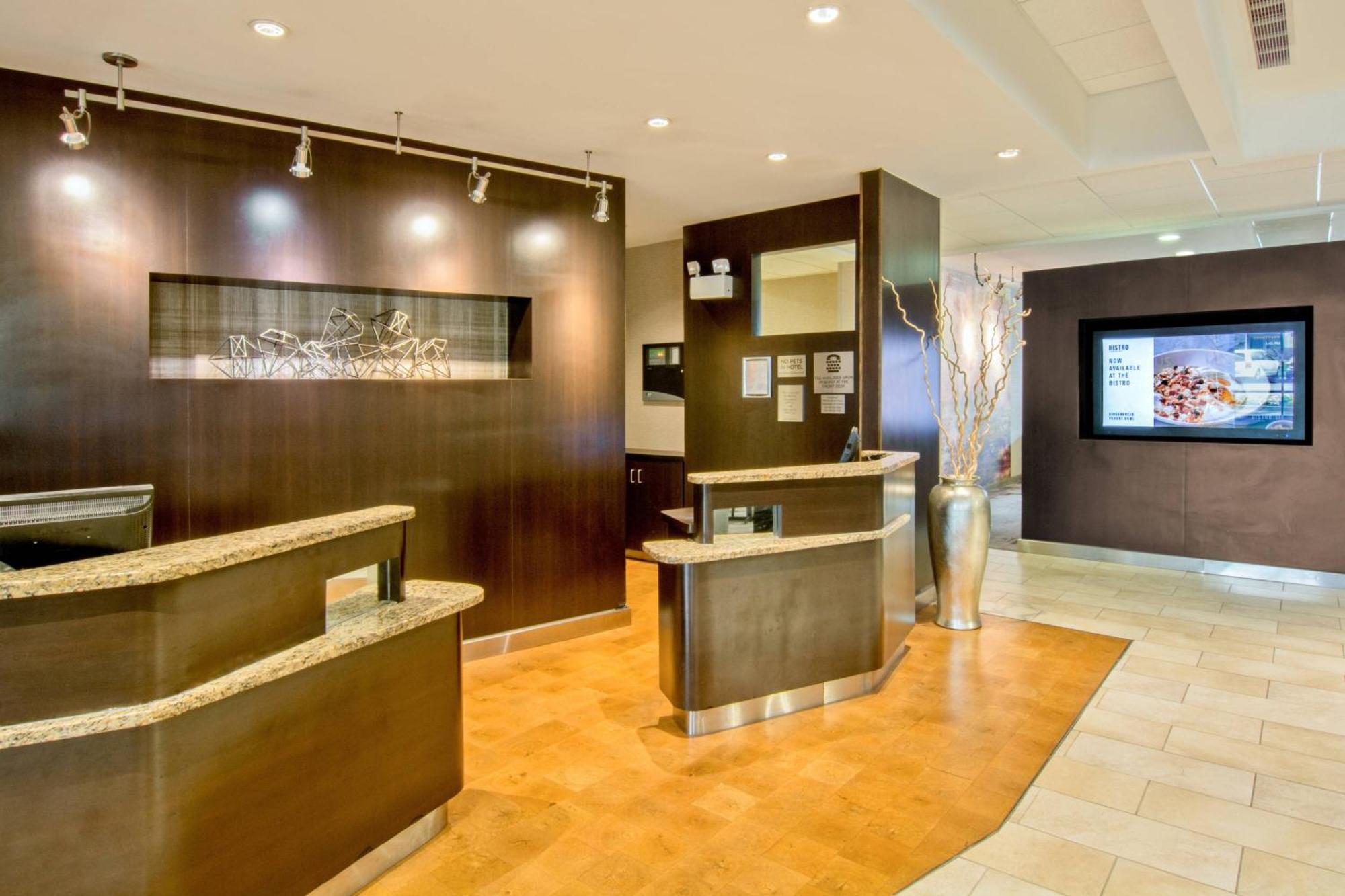 คอร์ทยาร์ด คลาร์กสวิล Hotel คลาร์กส์วิลล์ ภายนอก รูปภาพ